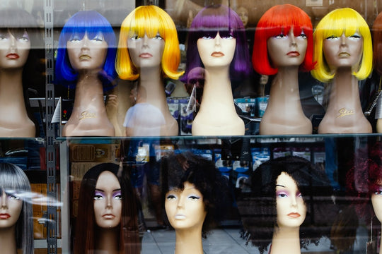 How to Choose the Right Color for Your Wig